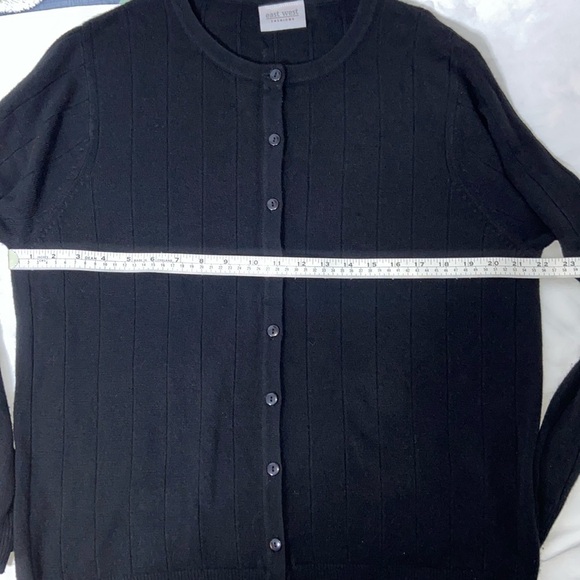 Woman East West Fashions long sleeved buttoned soft black cardigan size Large - Picture 8 of 11